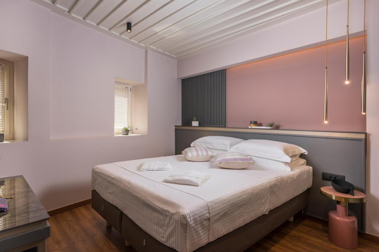 Veneri Boutique Suites ハニア エクステリア 写真